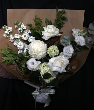 Designer bouquet classic whites