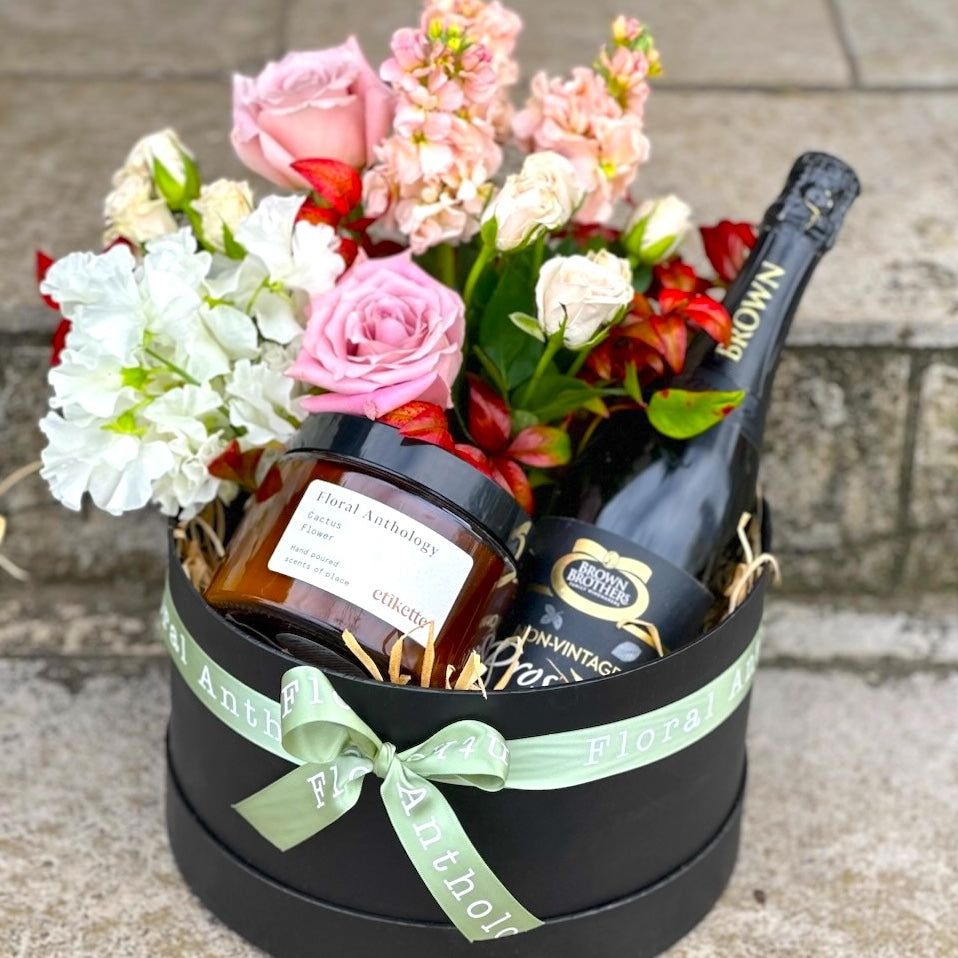 Flower Candle Box with Prosecco